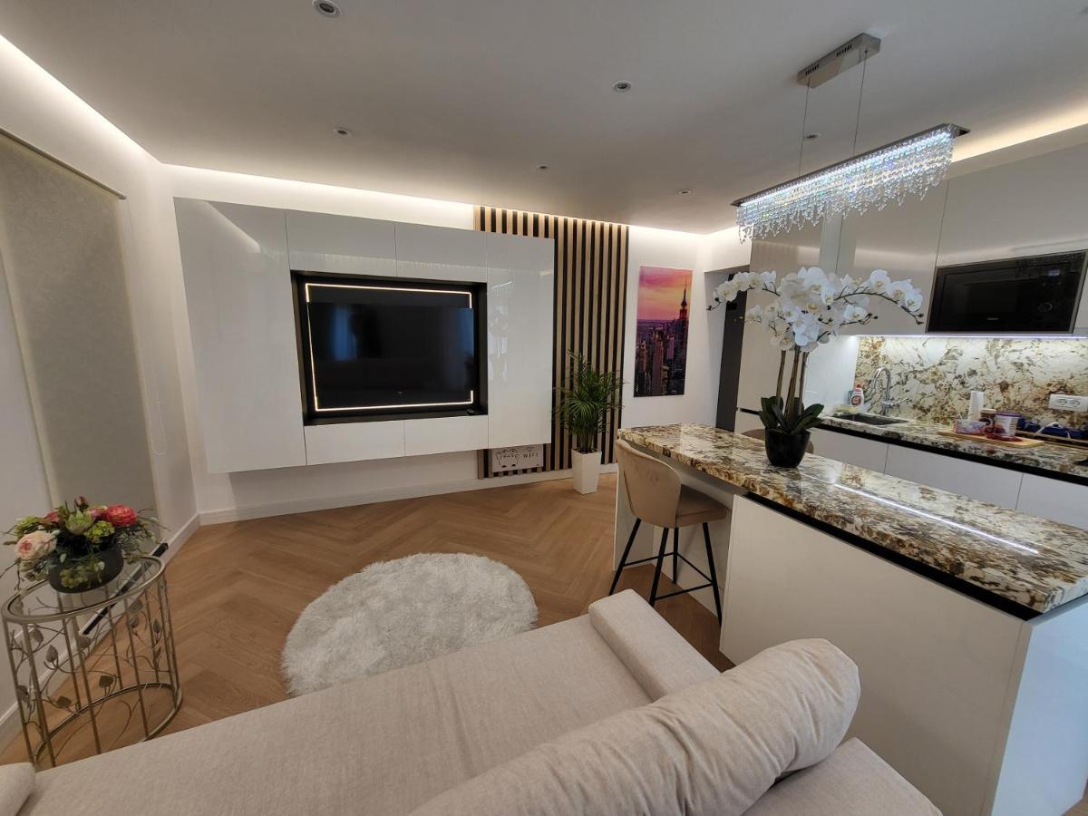 Grozavesti Luxury Apartment With 2 Rooms Бухарест Экстерьер фото